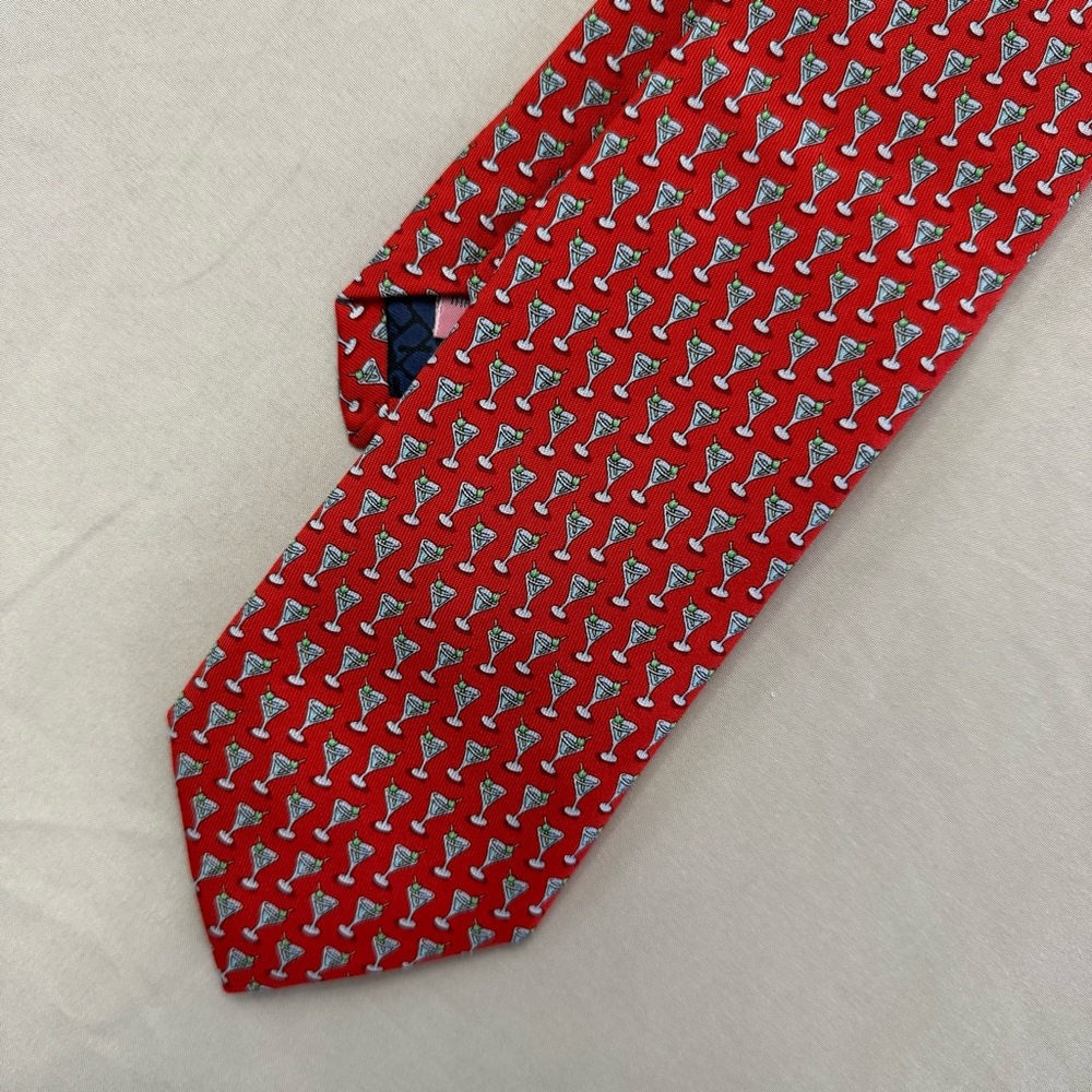 Vineyard Vines Men’s Tie Martha's Vineyard Tie 100% Silk Red Martini Necktie USA